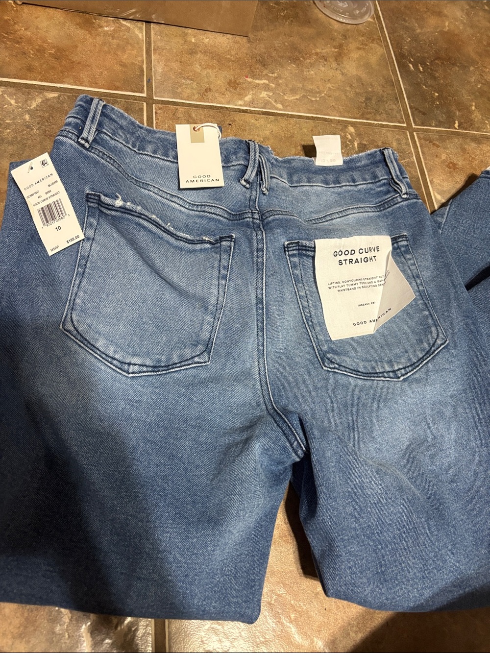 Good American Good Curve Straight Jeans in Medium Blue